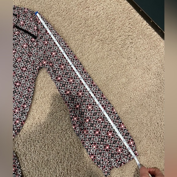 Women's GAP long sleeve Geometric print V-neck Romper/ jumpshorts - Picture 8 of 10